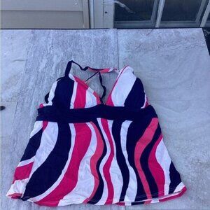 Goth y2k indie normcore gorpcore fisherman Nike Women’s Swim Top Size 10